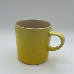 Le Creuset 11.8 oz Soleil (yellow) colored mug, NWT